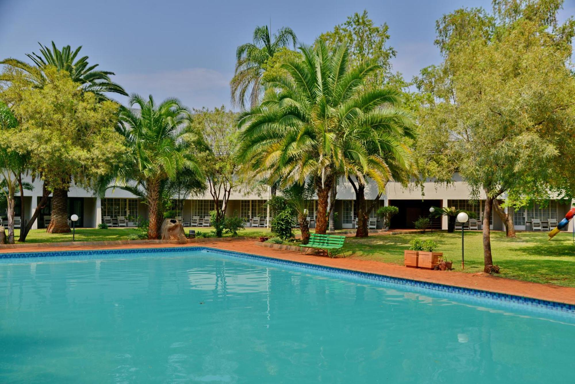 Sundown Country Estate Hotel Boshoek Exterior photo