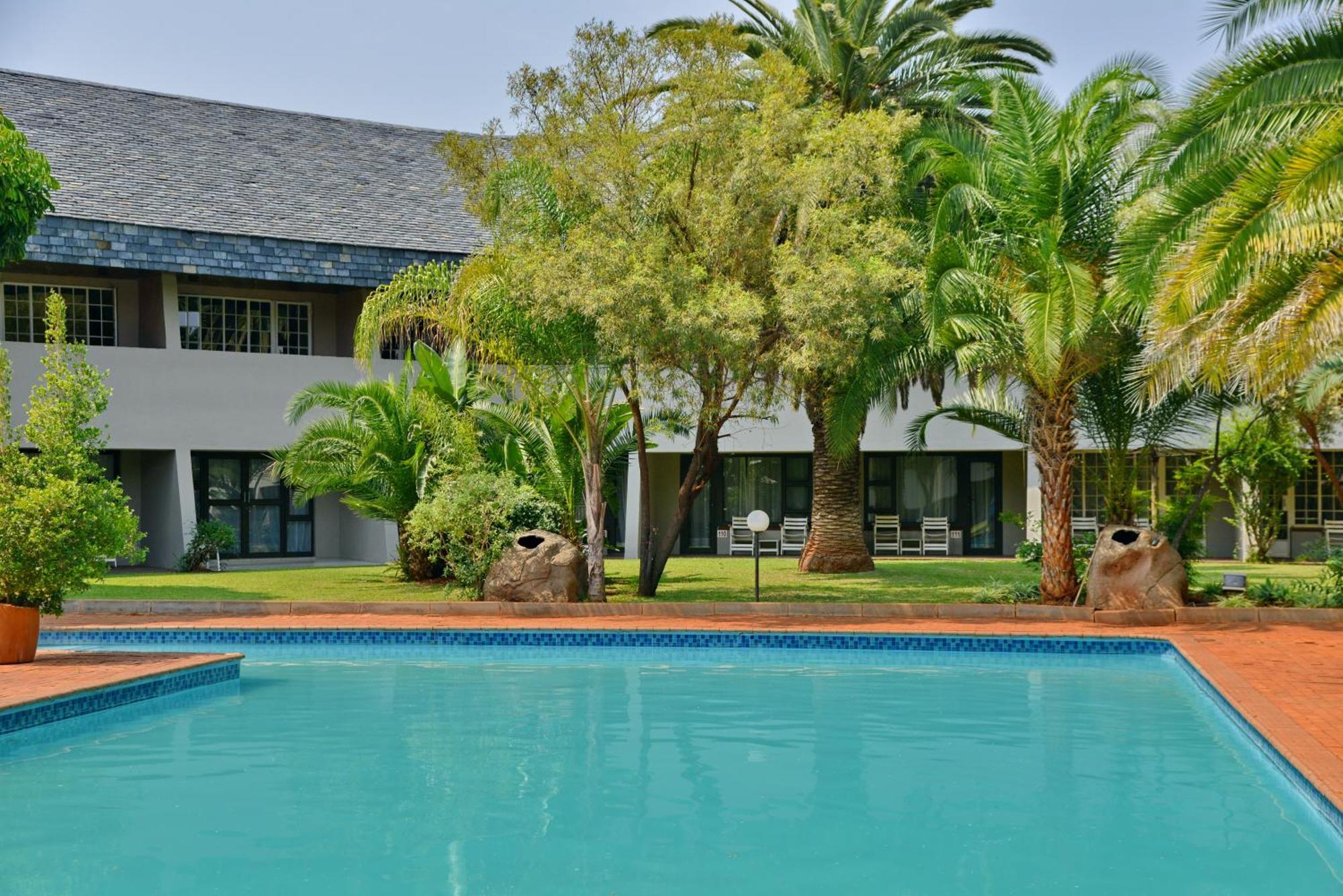 Sundown Country Estate Hotel Boshoek Exterior photo