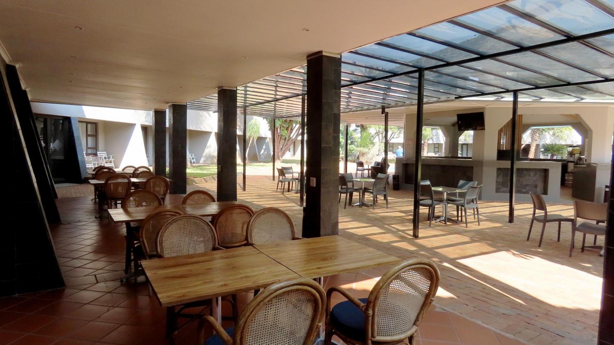 Sundown Country Estate Hotel Boshoek Exterior photo