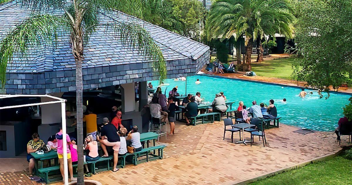 Sundown Country Estate Hotel Boshoek Exterior photo