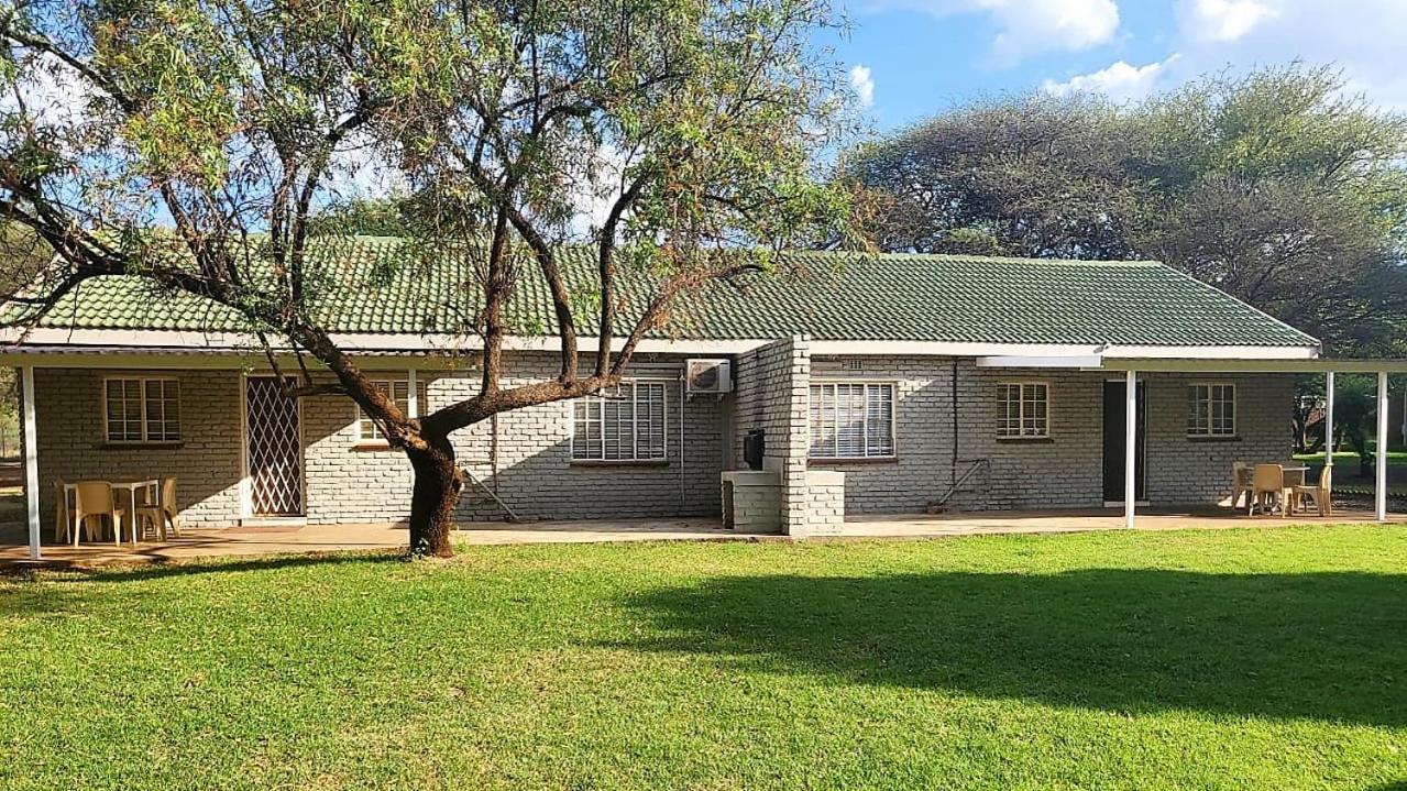 Sundown Country Estate Hotel Boshoek Exterior photo