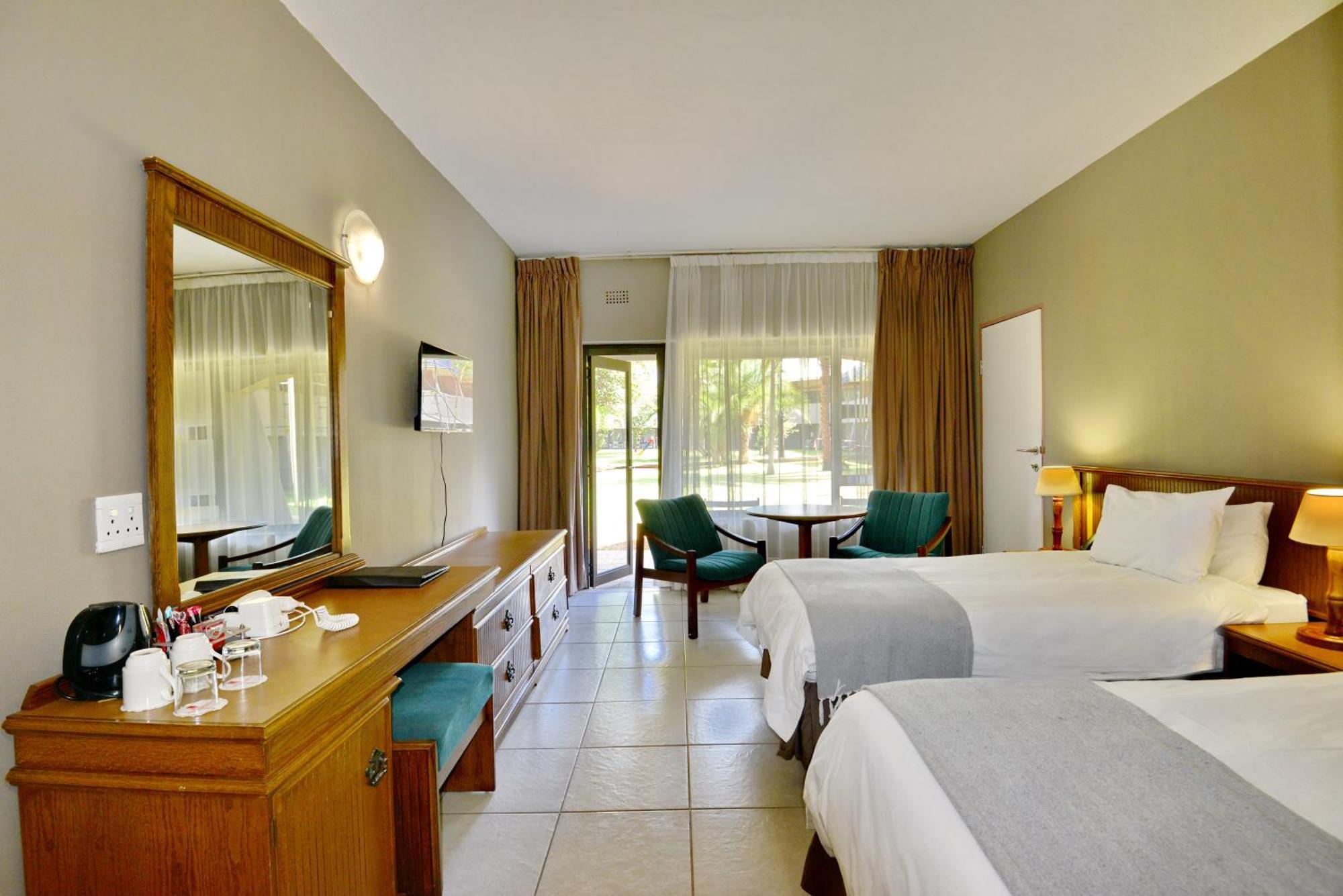 Sundown Country Estate Hotel Boshoek Exterior photo